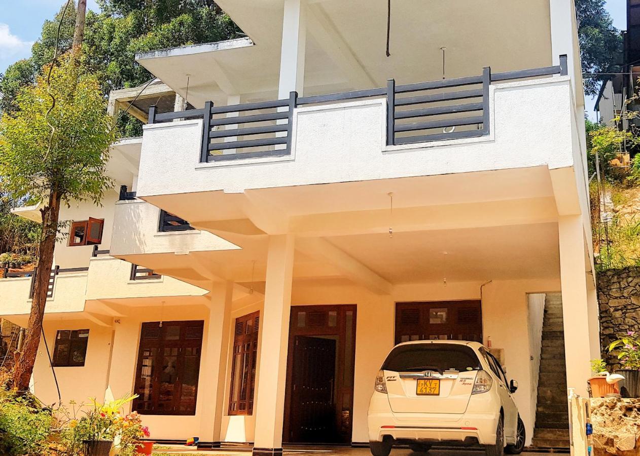 Holly House Homestay 엘라 외부 사진