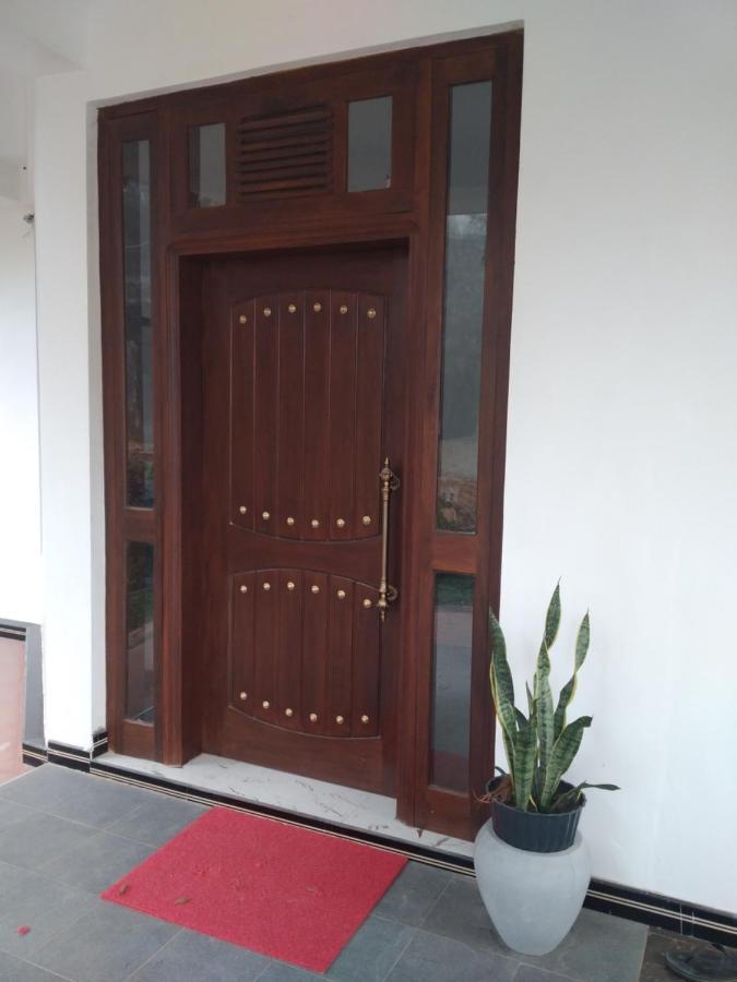 Holly House Homestay 엘라 외부 사진